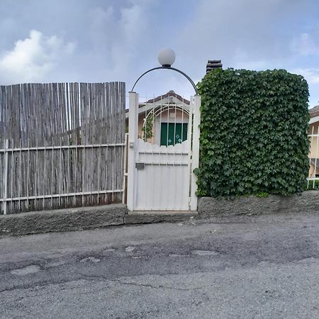 Mansarda A Noli Villa Exteriör bild