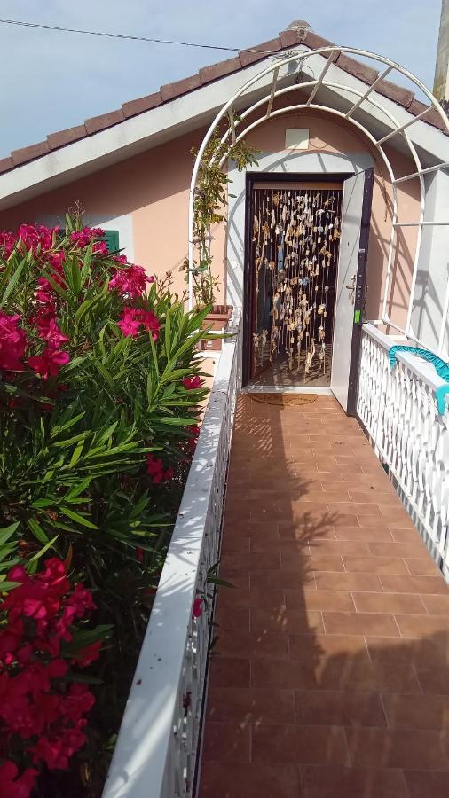 Mansarda A Noli Villa Exteriör bild